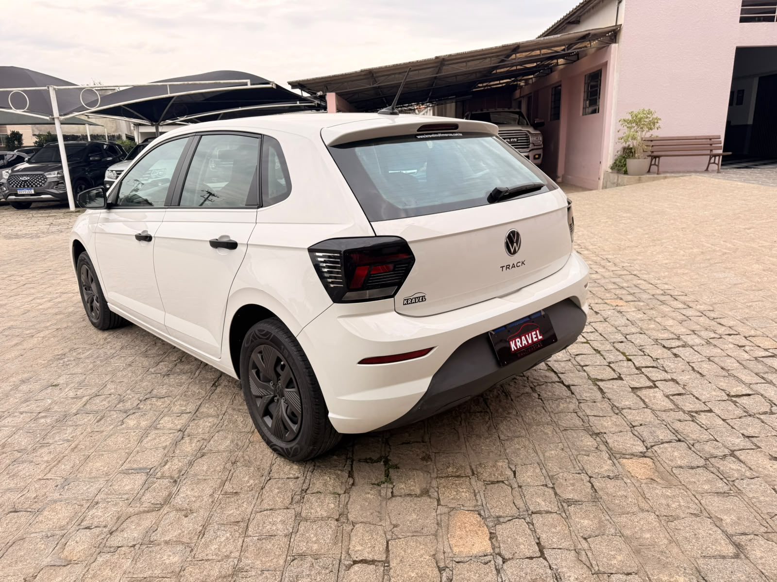 Volkswagen Polo TRACK 1.0 - foto 17