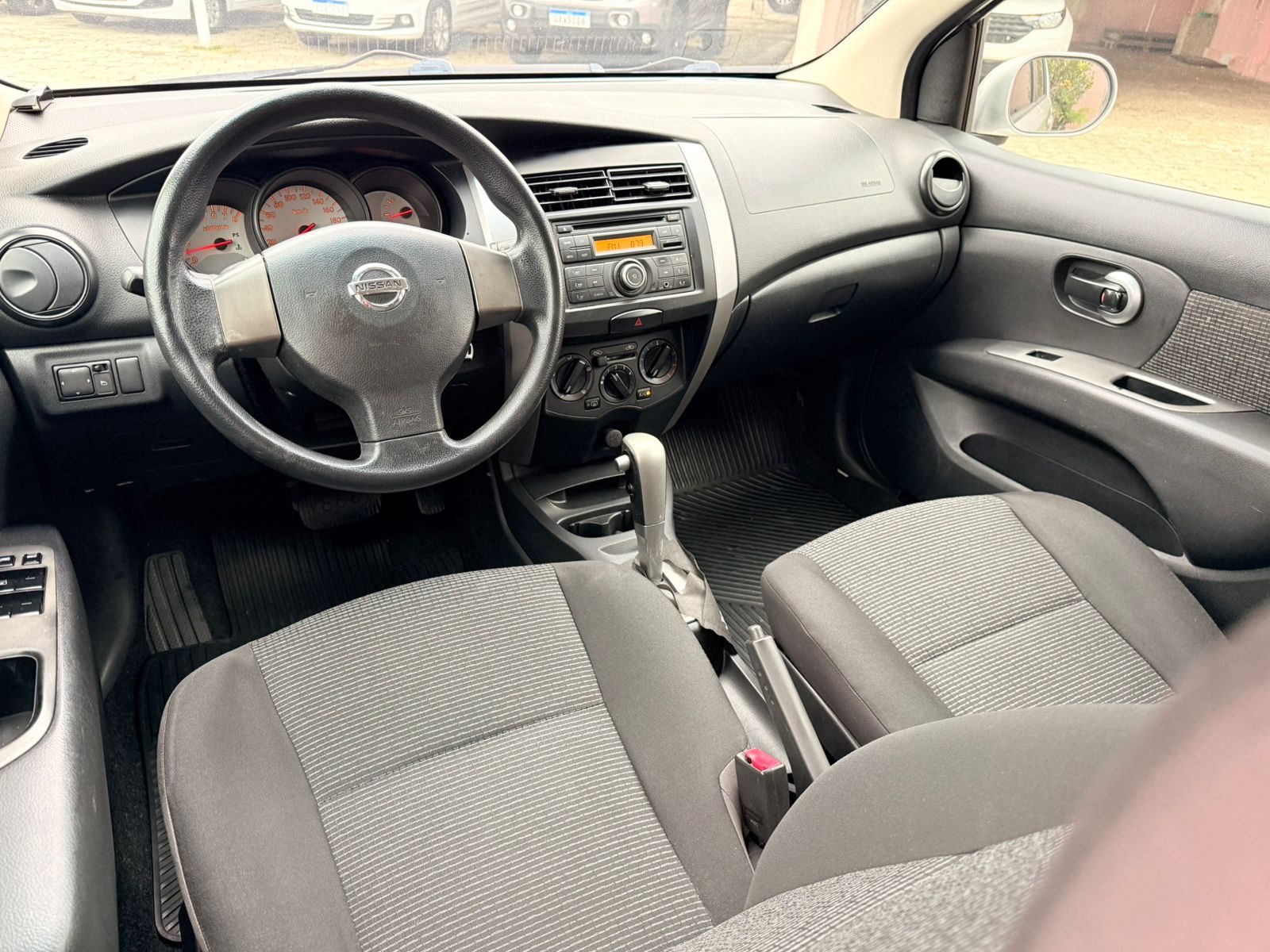 Nissan Livina 1.8 AT S 1.8 AT - foto 4