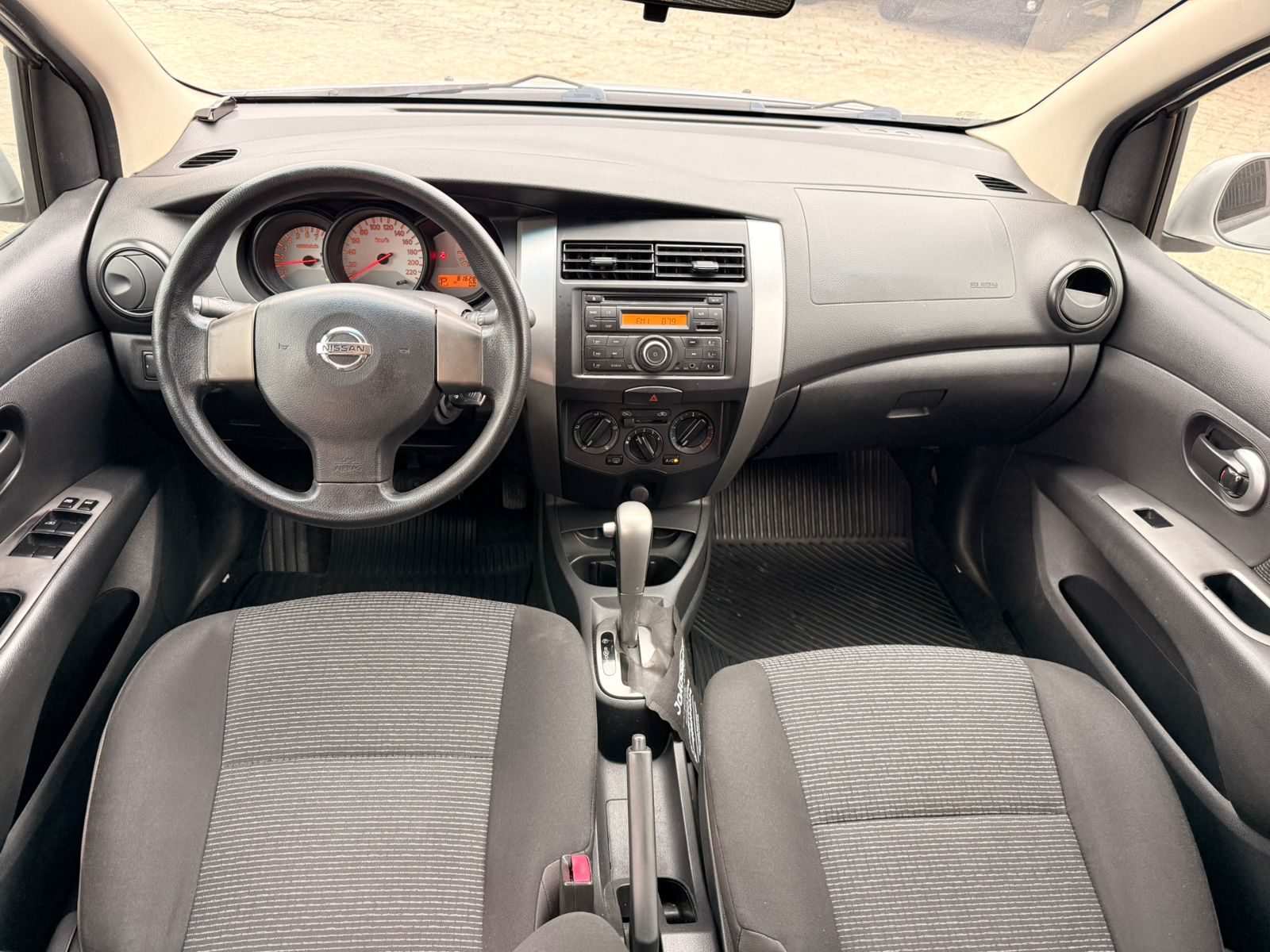 Nissan Livina 1.8 AT S 1.8 AT - foto 9