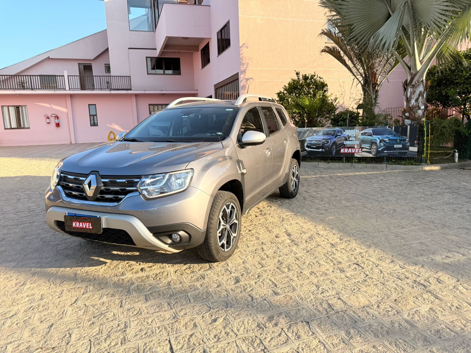 Renault Duster ICONIC 1.6 CVT - foto 1