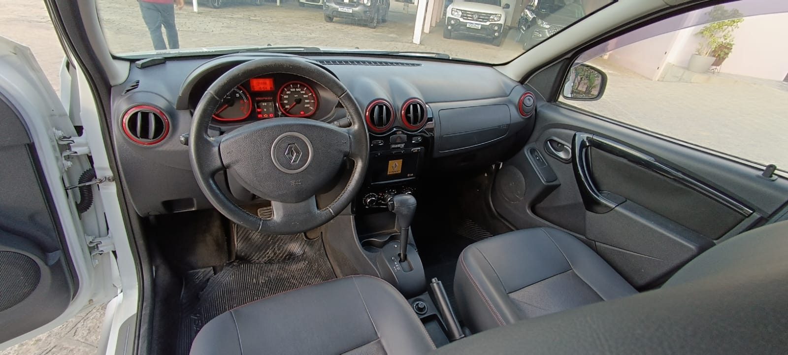 Renault Sandero STEPWAY 1.6 AT - foto 17