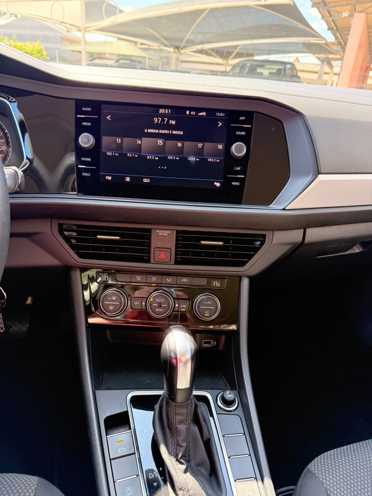 Volkswagen Jetta 1.4 TSI 250 - foto 8
